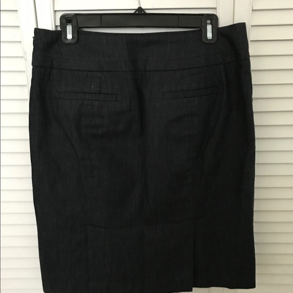 Ann Taylor Loft pencil skirt - Picture 2 of 4